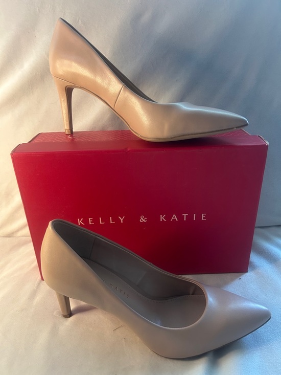 Kelly & Katie Shoes - Kelly & Katie Beige Pointed-Toe Mid Heel Pumps